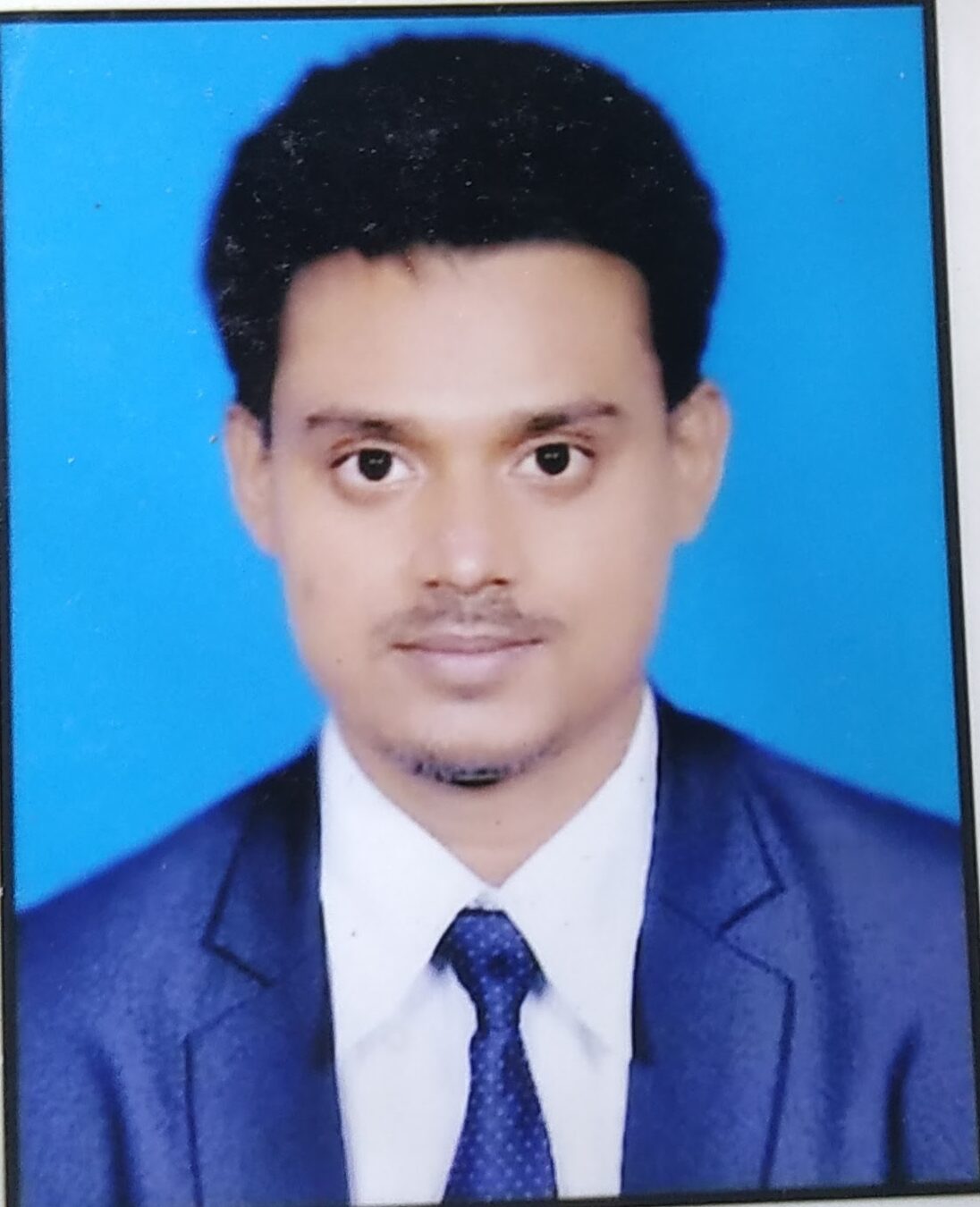 Photo Roshan E1778956663618